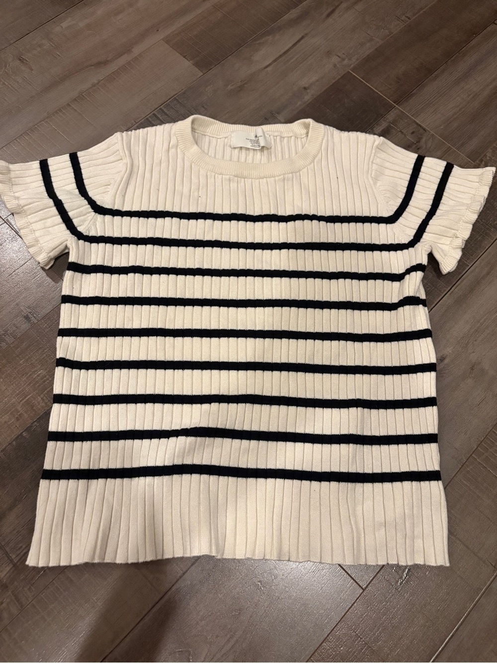 H&M Cream Ribbed Crew Neck Top with ruffle sleeves